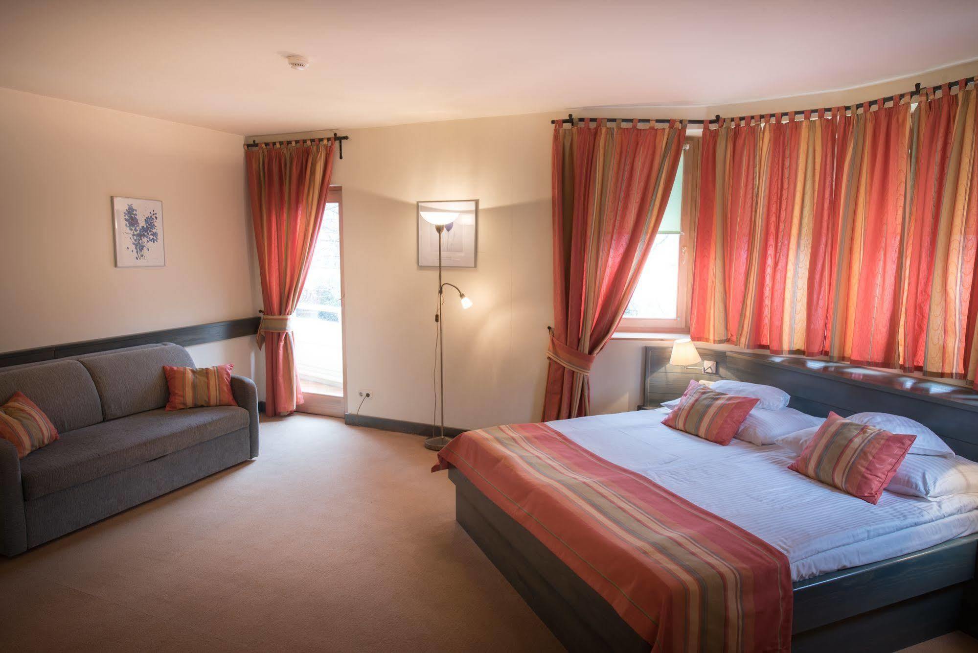 Hotel Kalma, Kalma Villa, Apart Hotel Hévíz Exteriér fotografie